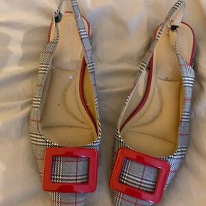 Laundry plaid Flats with patenred buckle 7.5